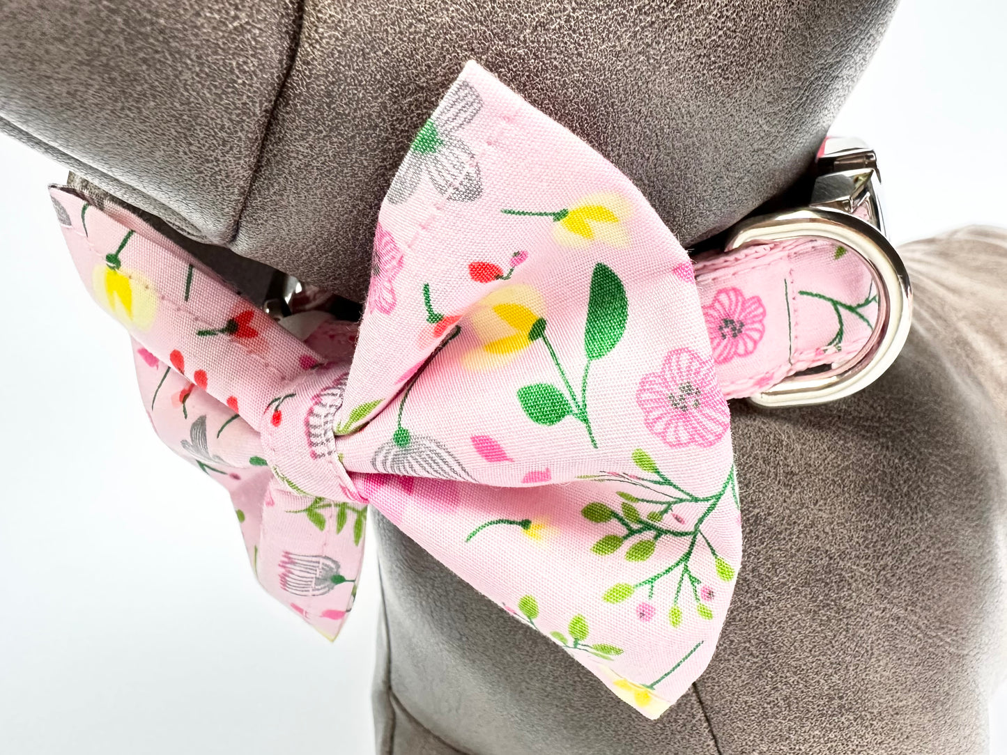 Pretty In Pink Double D Safety Lock Dog Collar