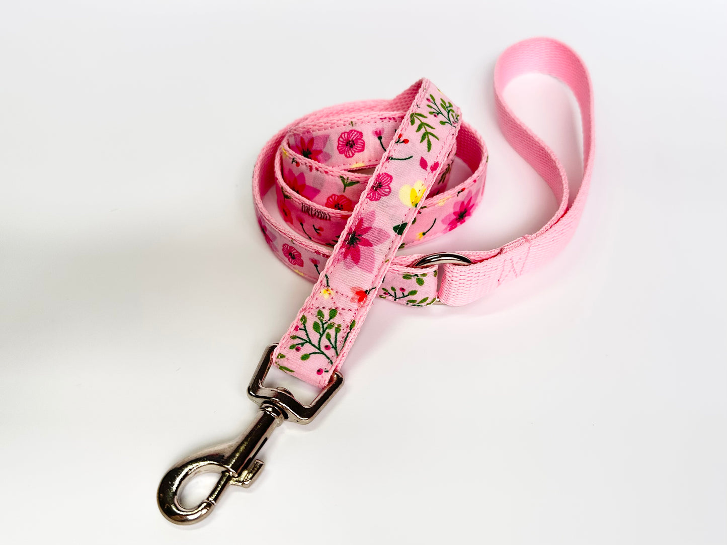 Pretty In Pink Dog Lead