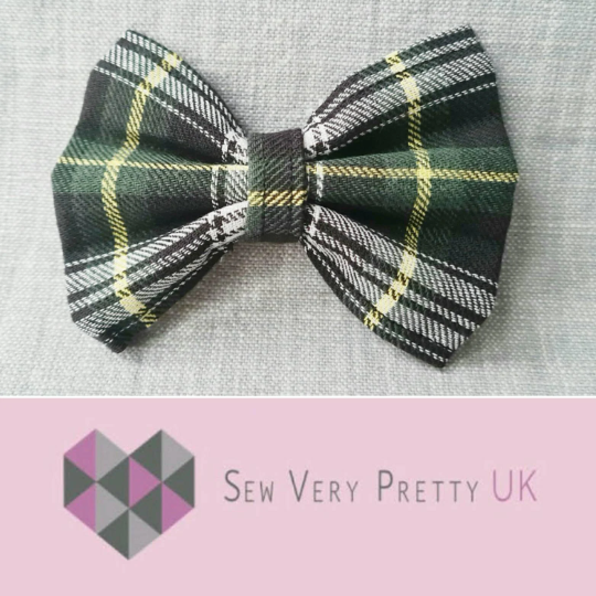 Green tartan collar, lead and bow set