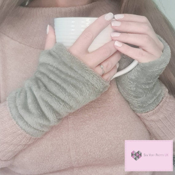 Ladies and men's soft cuddle fleece fingerless gloves