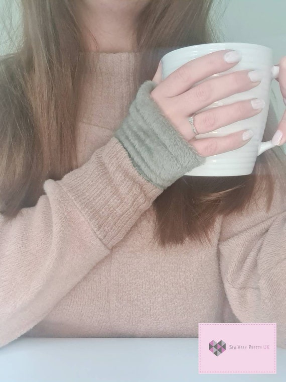 Ladies and men's soft cuddle fleece fingerless gloves