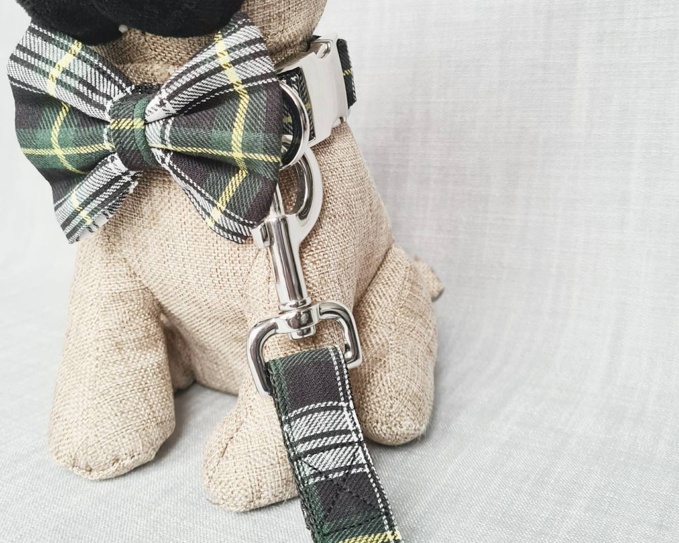 Green tartan collar, lead and bow set