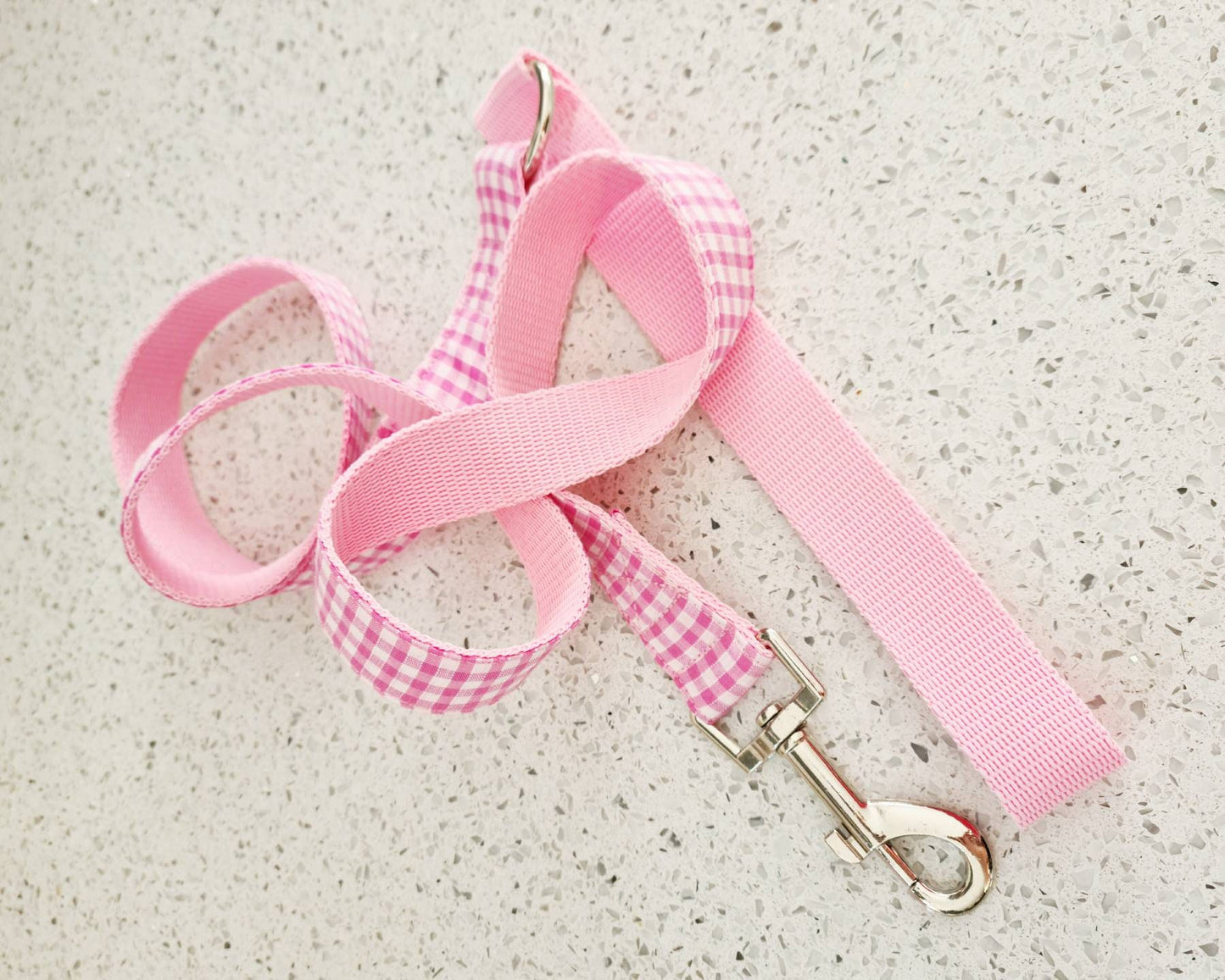 Pink gingham dog lead
