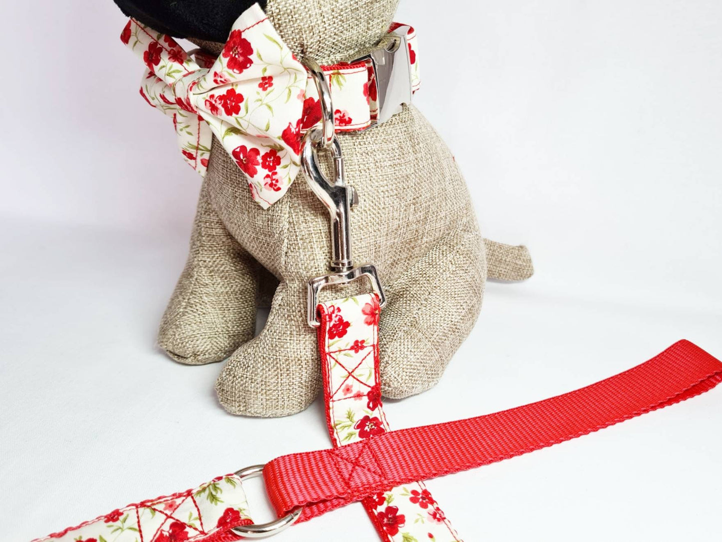 Red floral collar, lead and bow set