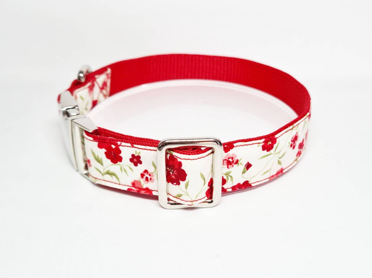 Red floral dog collar