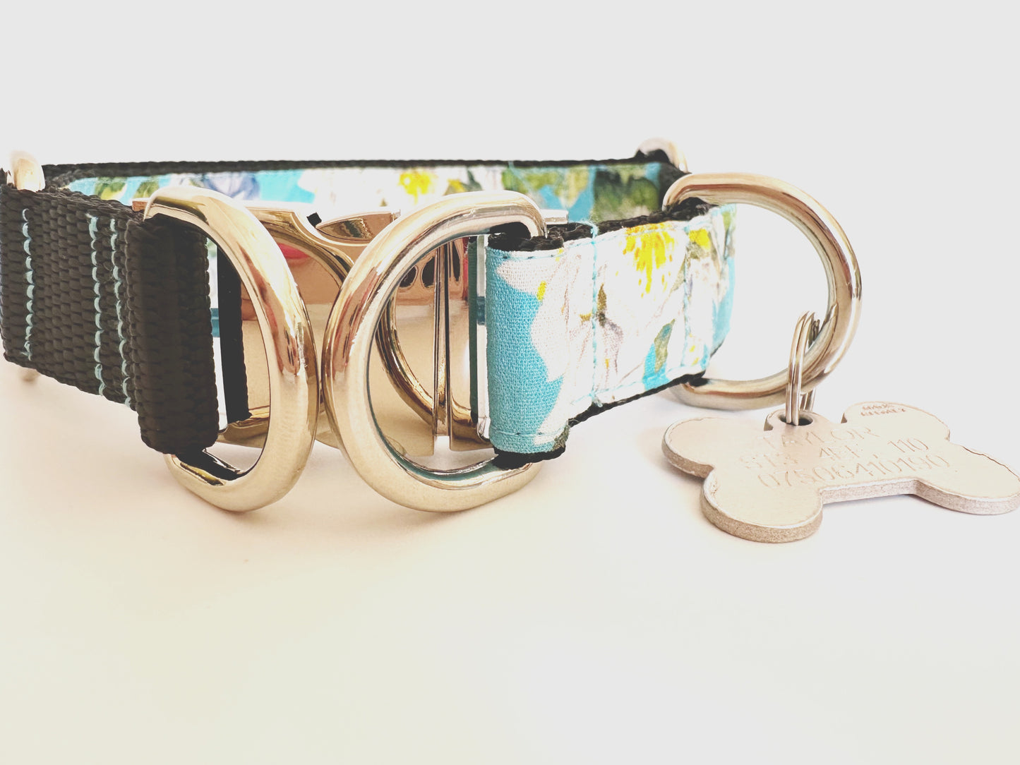 Wild Flowers Double D Safety Lock Dog Collar