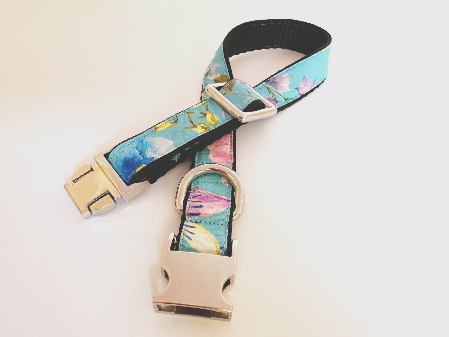 Wild Flowers Double D Safety Lock Dog Collar