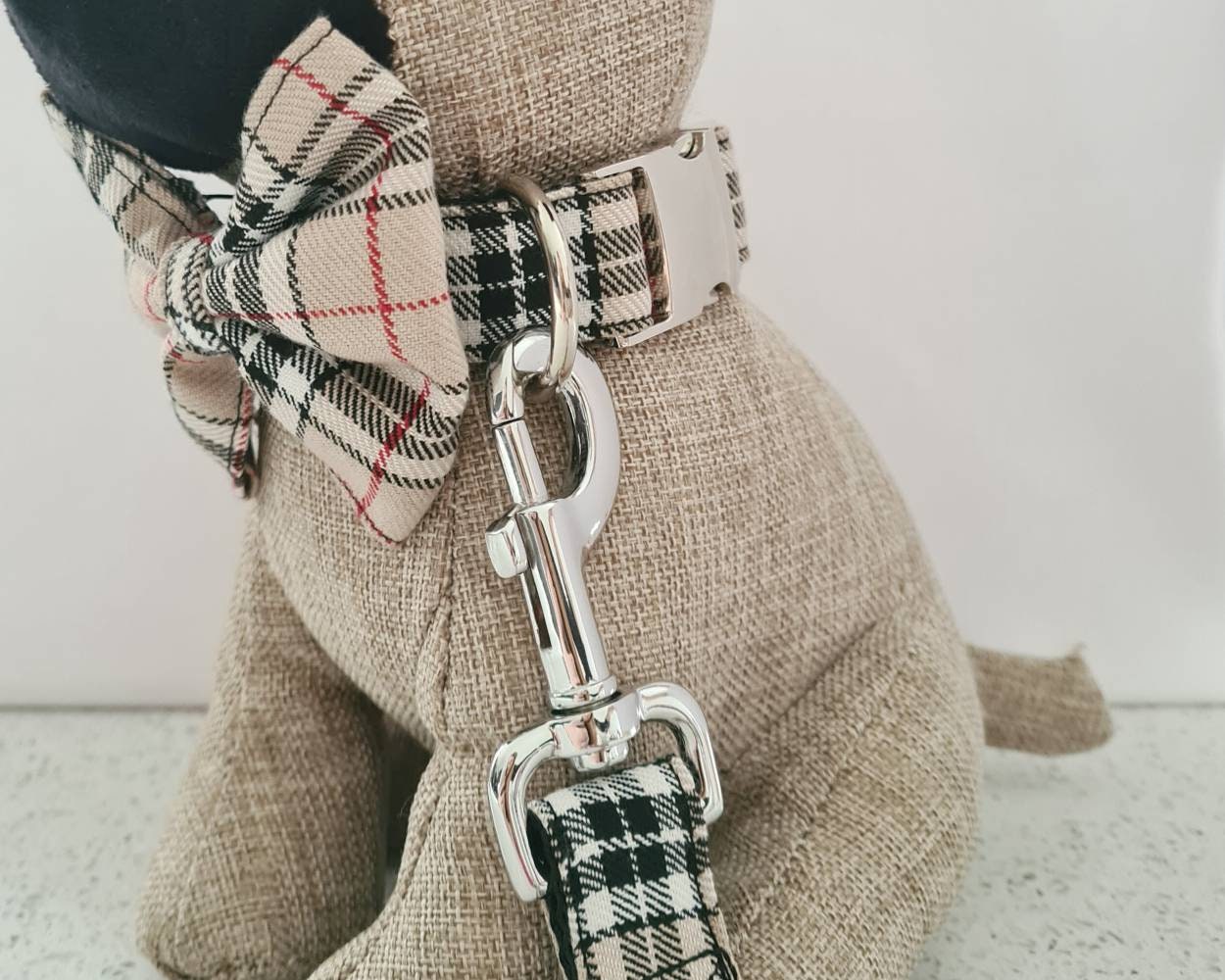 Beige tartan collar, lead and bow set