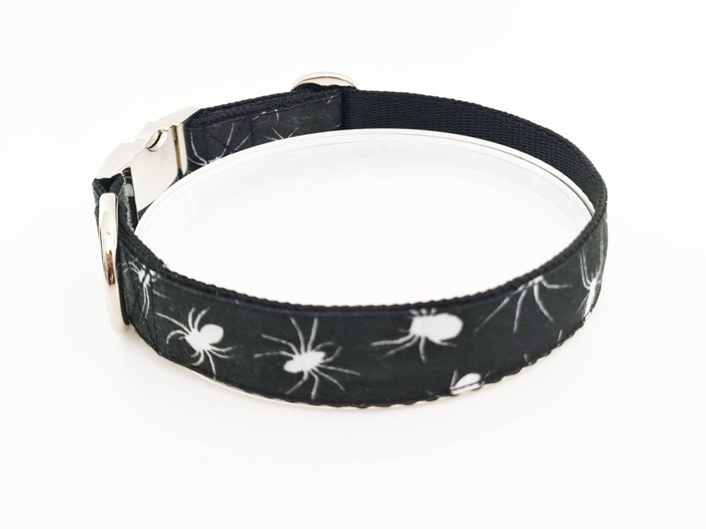 Spider dog collar