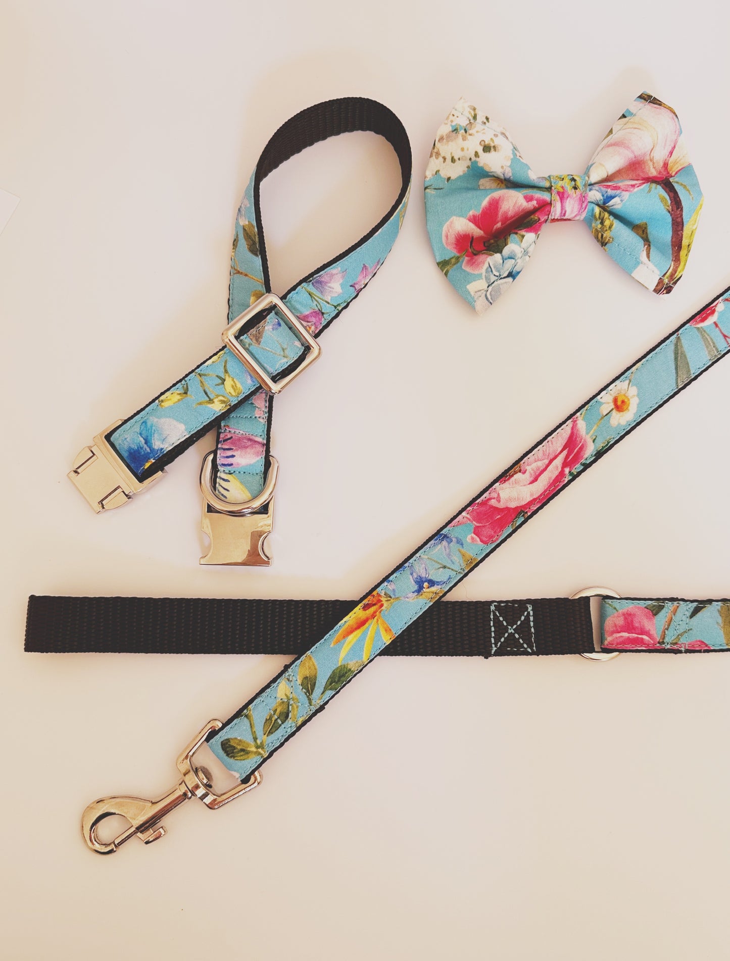 Wild Flowers Collar, Lead & Bow Set